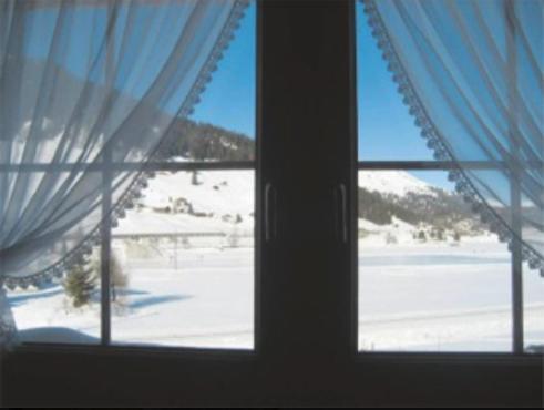 B&B Haus Im Sand Davos Ruang foto